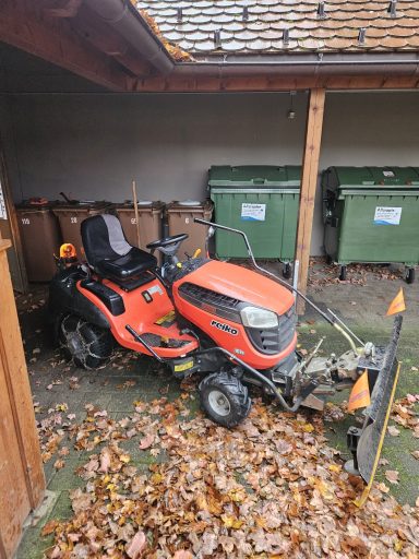 Einsatz-Fahrzeug vorne
